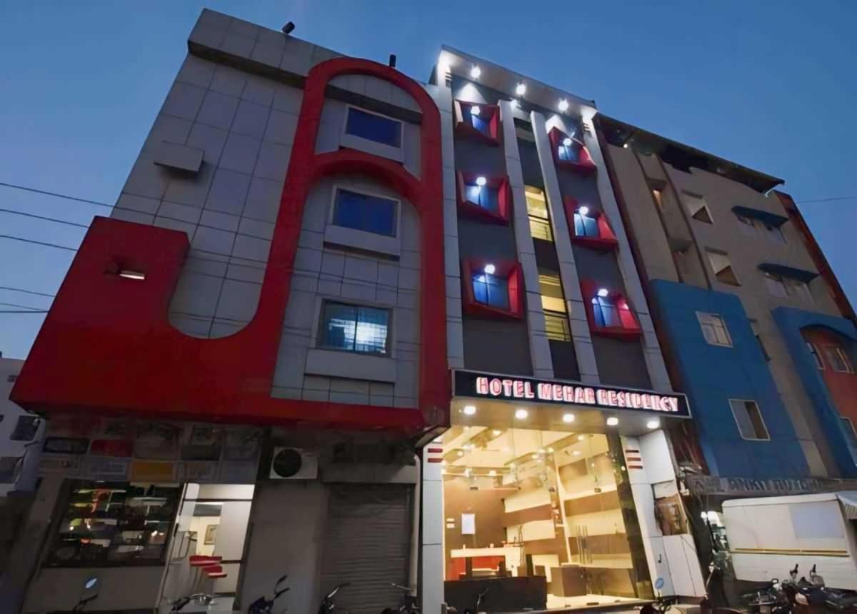 首都o 4042梅尔住宅酒店 印多尔 外观 照片